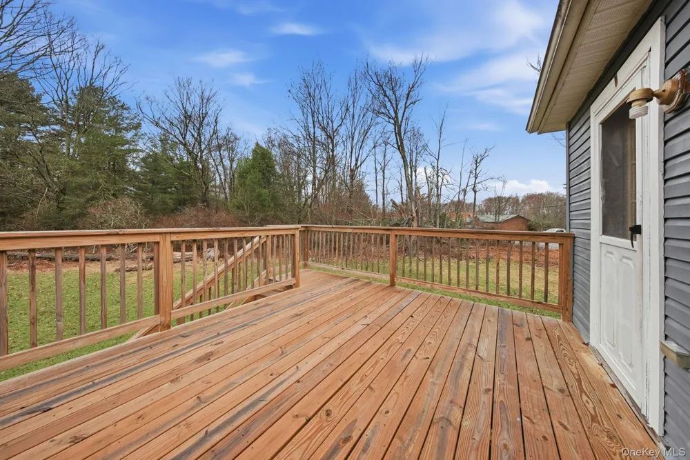 39 Dingle Daisy Road Monticello, NY 12701