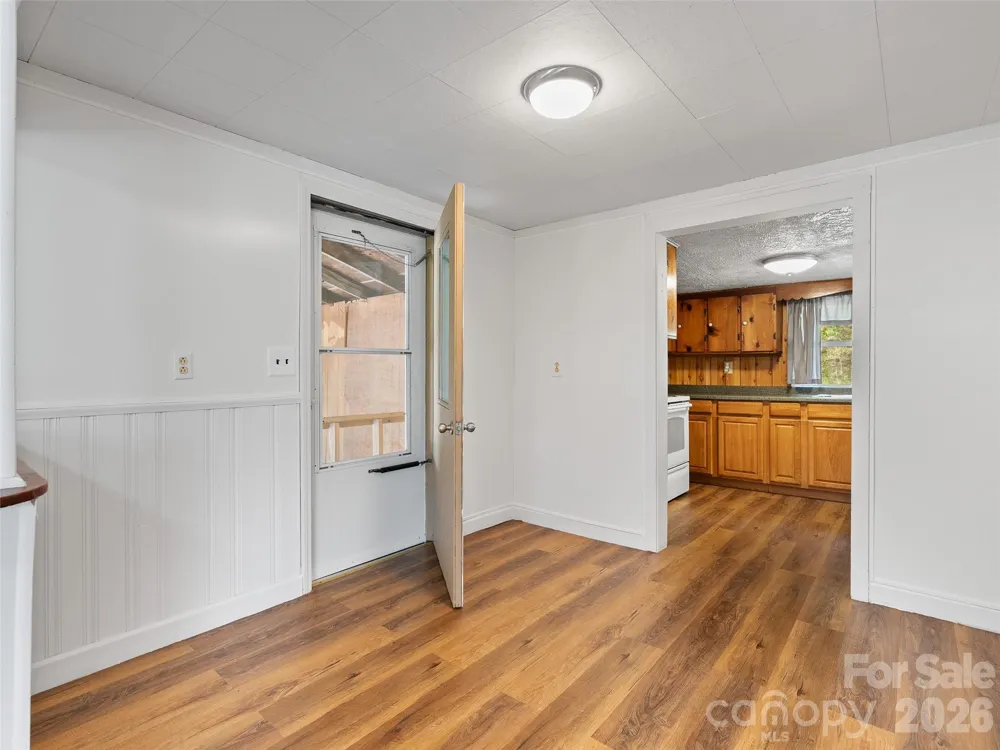 160 Cooper Street Canton, NC 28716