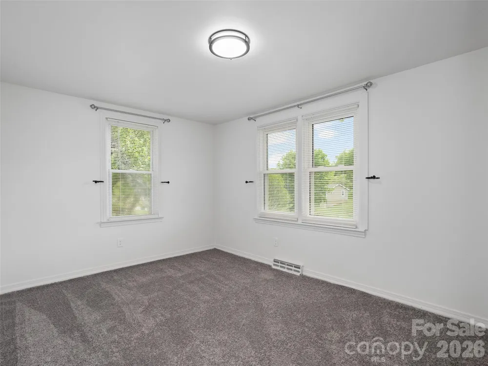 160 Cooper Street Canton, NC 28716