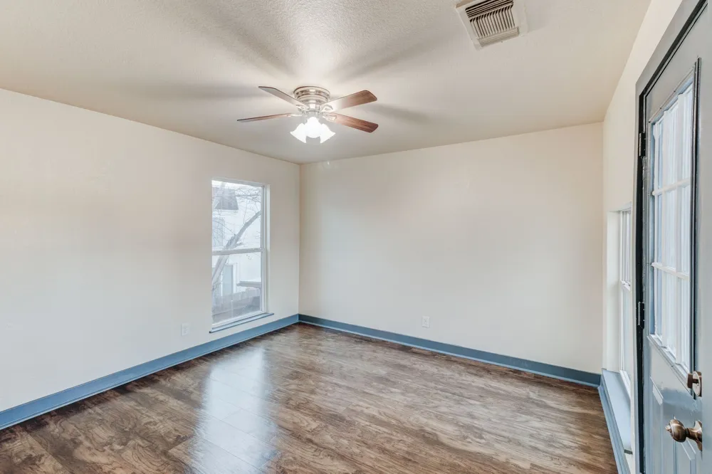 4511 Alamosa Fort Worth, TX 76119