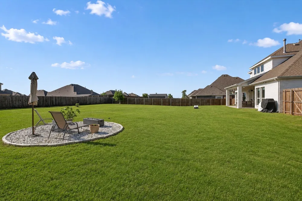 370 Cheyenne Mountain Drive Ovilla, TX 75154