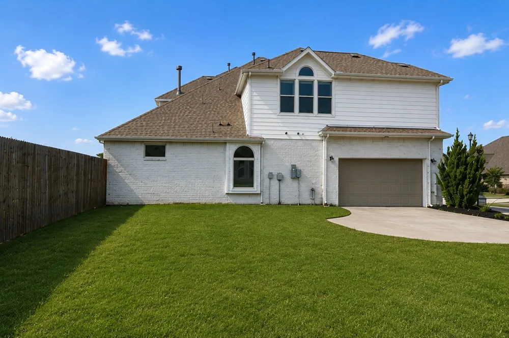 370 Cheyenne Mountain Drive Ovilla, TX 75154