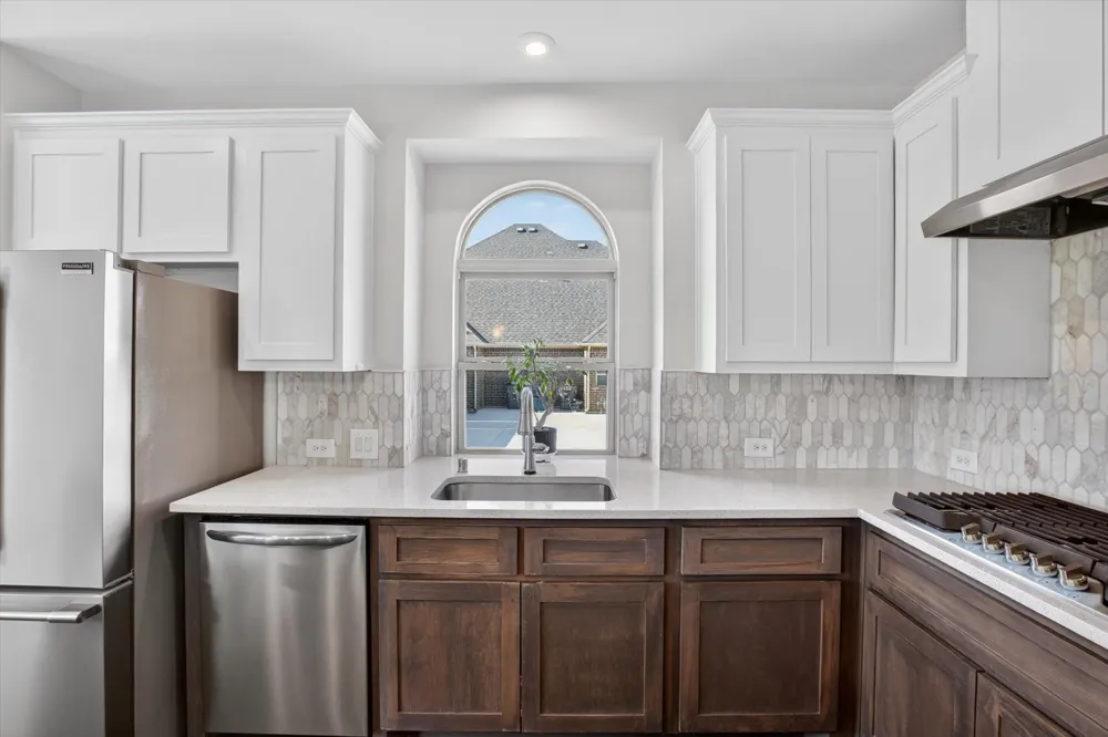 370 Cheyenne Mountain Drive Ovilla, TX 75154