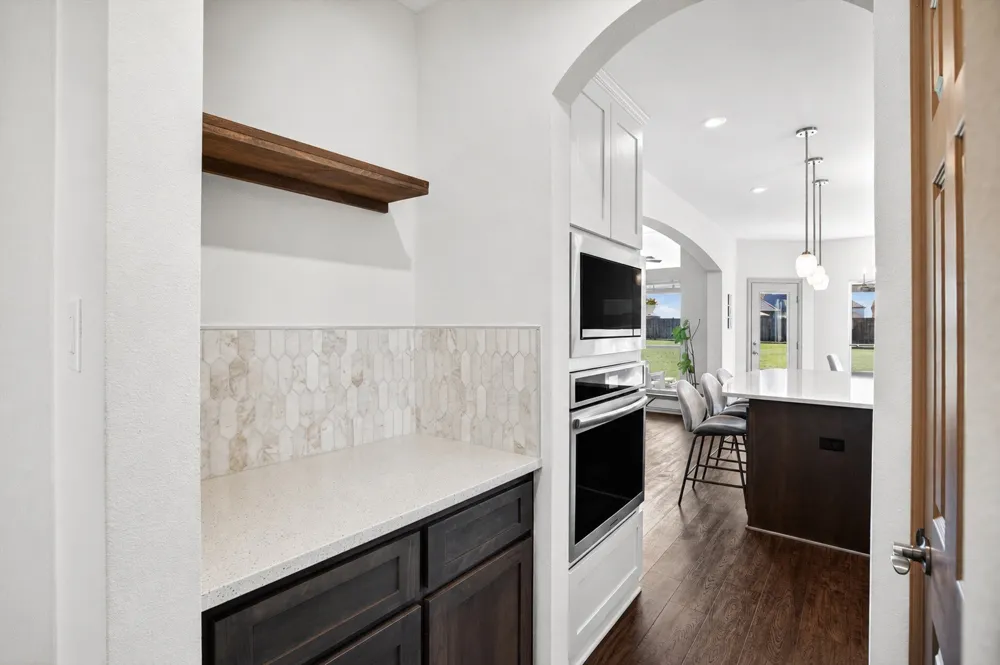 370 Cheyenne Mountain Drive Ovilla, TX 75154