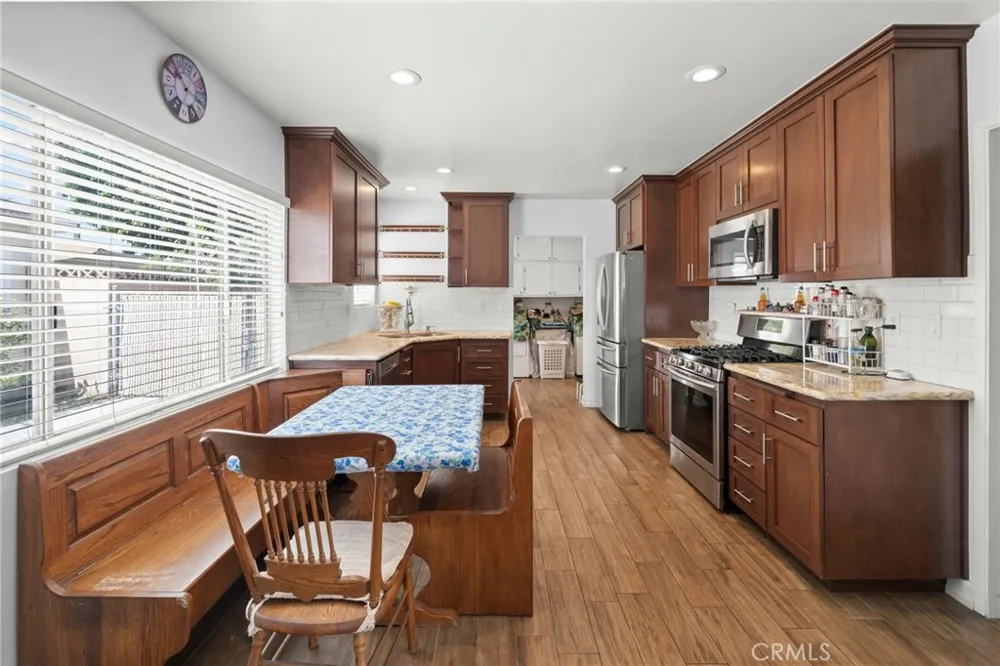 13607 Benfield Norwalk, CA 90650