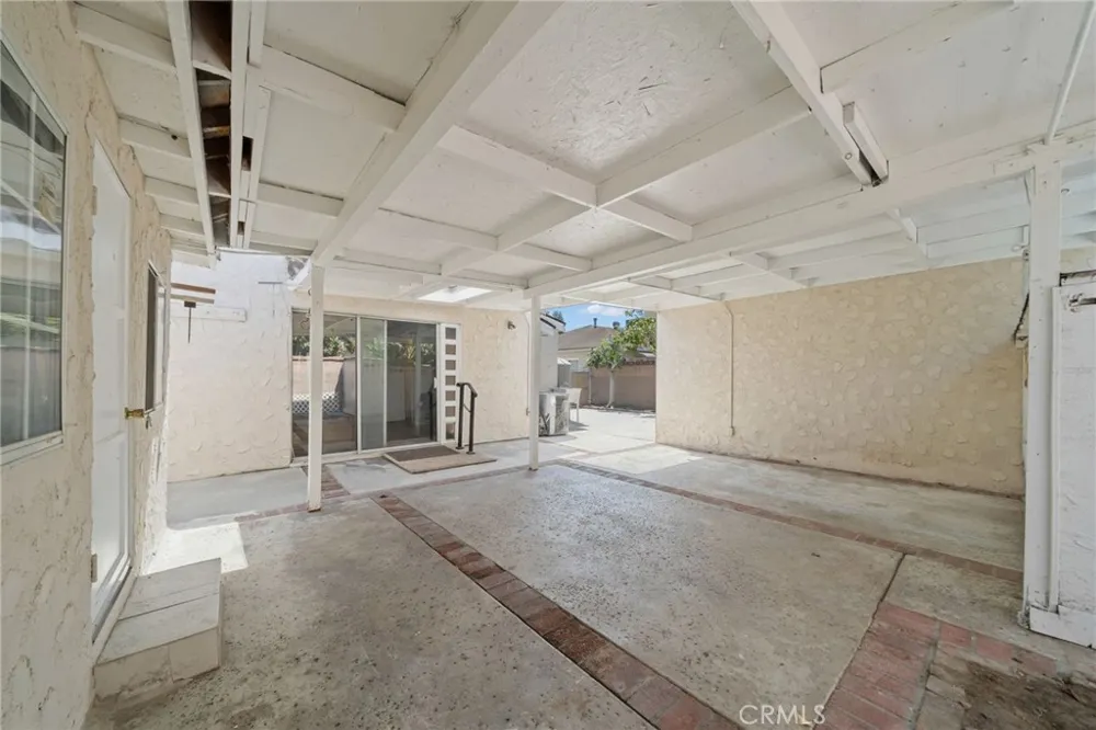 13607 Benfield Norwalk, CA 90650