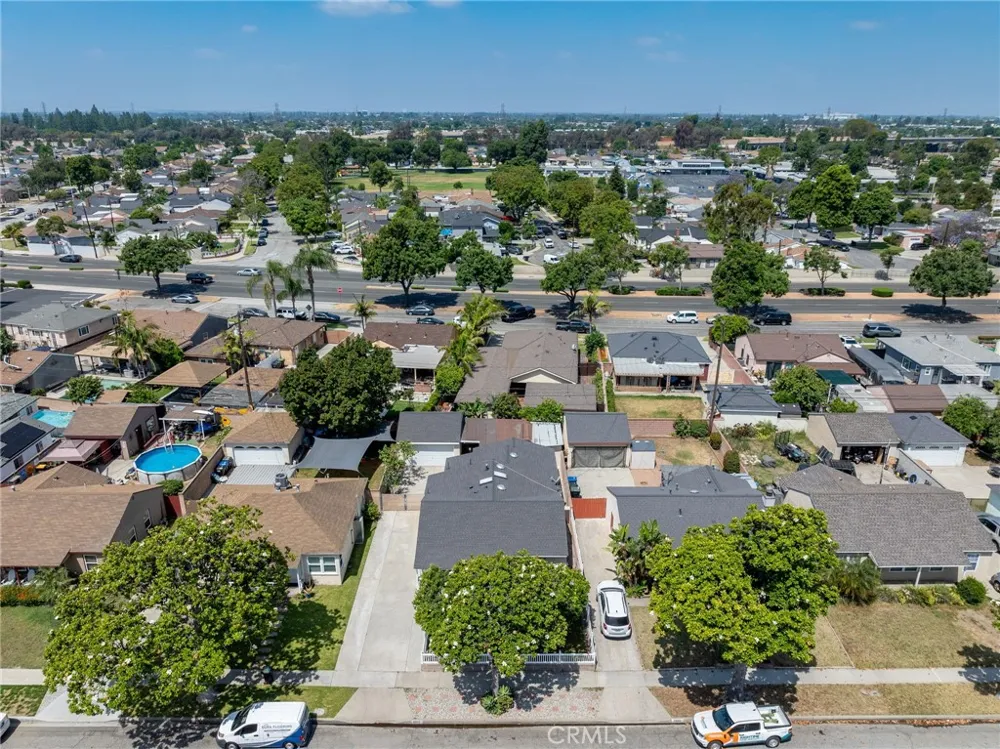 13607 Benfield Norwalk, CA 90650