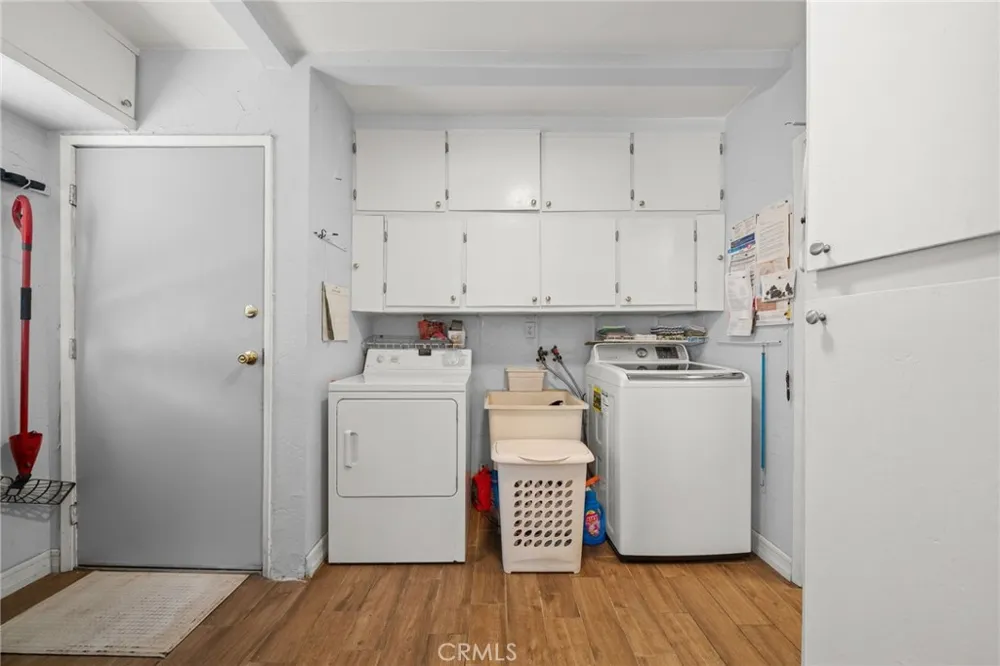 13607 Benfield Norwalk, CA 90650
