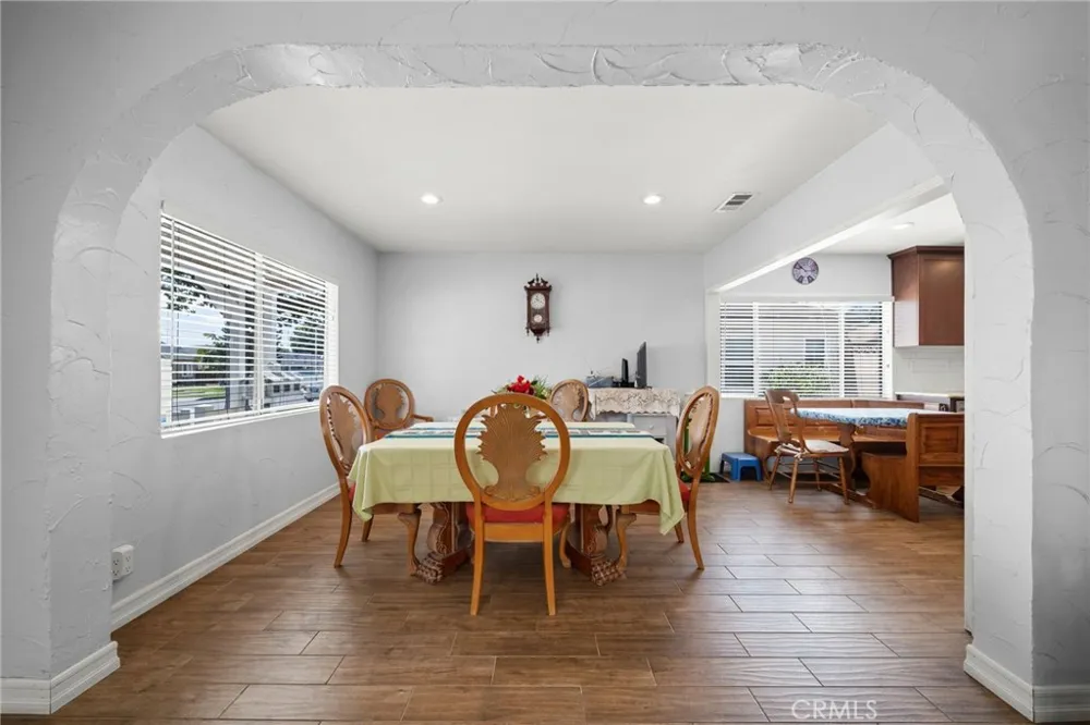 13607 Benfield Norwalk, CA 90650
