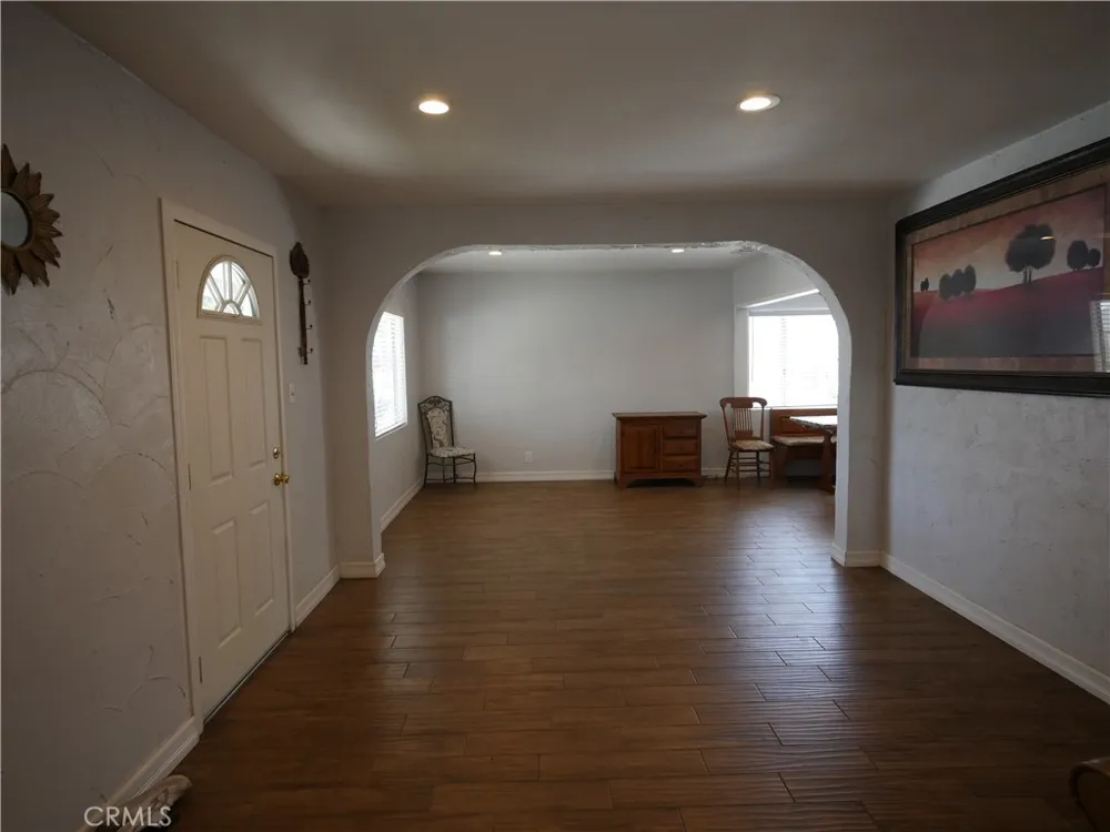 13607 Benfield Norwalk, CA 90650
