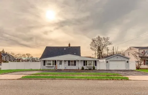 70 Sycamore Lane