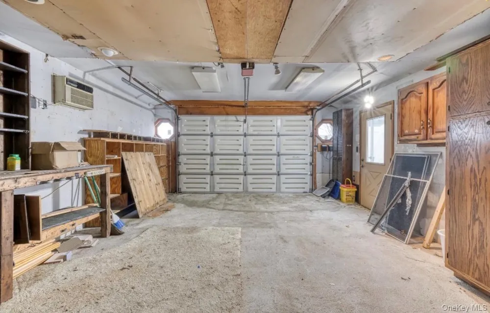 70 Sycamore Lane Levittown, NY 11756