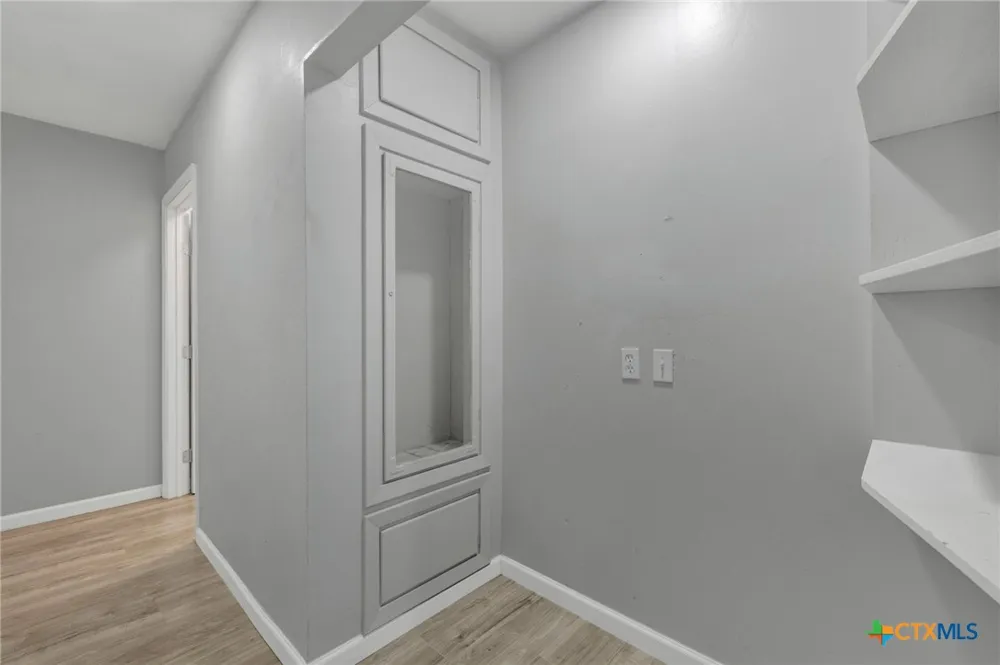 1006 Pecan Street Floresville, TX 78114
