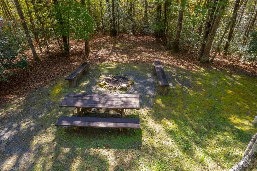1105 Fall Creek Road Purlear, NC 28665