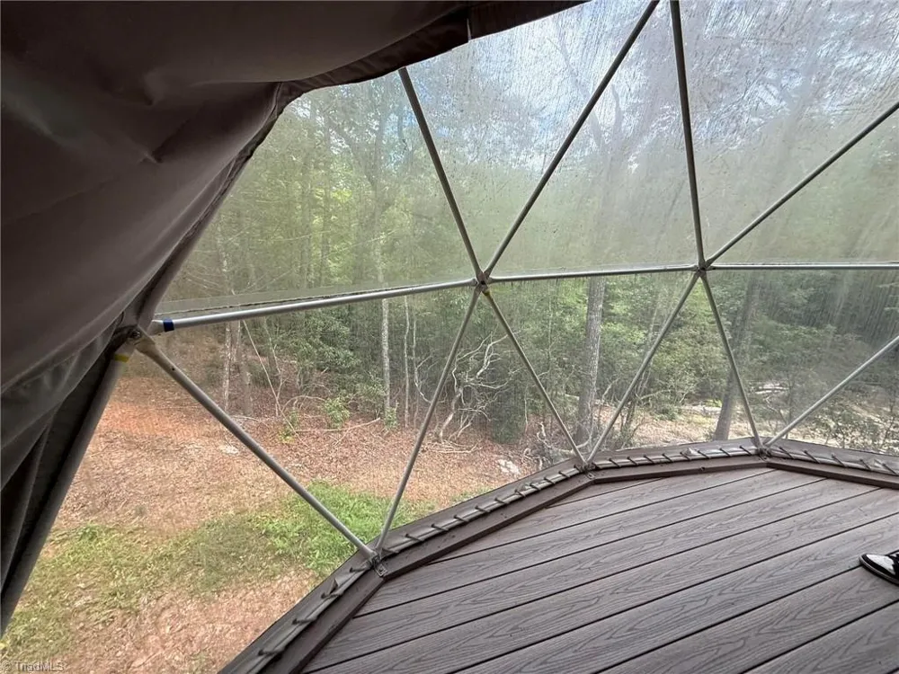 1105 Fall Creek Road Purlear, NC 28665