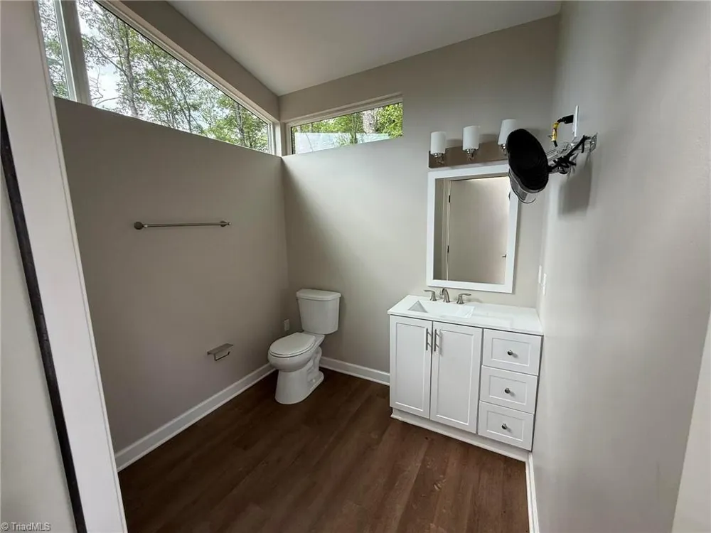 1105 Fall Creek Road Purlear, NC 28665