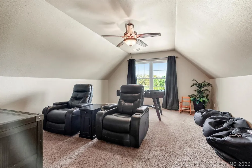 2406 E Fairfield Court Oologah, OK 74053