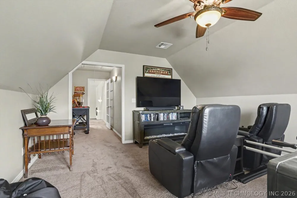 2406 E Fairfield Court Oologah, OK 74053