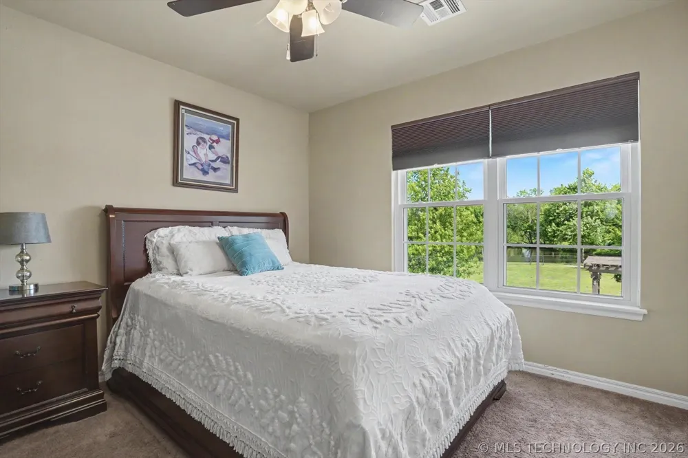 2406 E Fairfield Court Oologah, OK 74053
