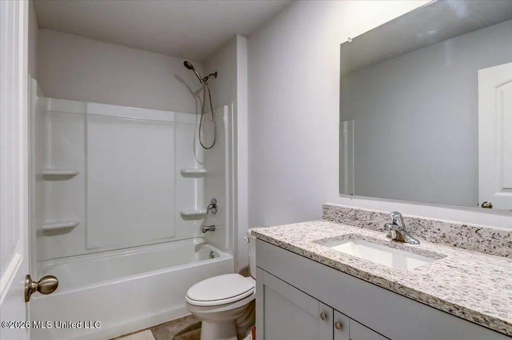 5268 Alpine Drive Horn Lake, MS 38637