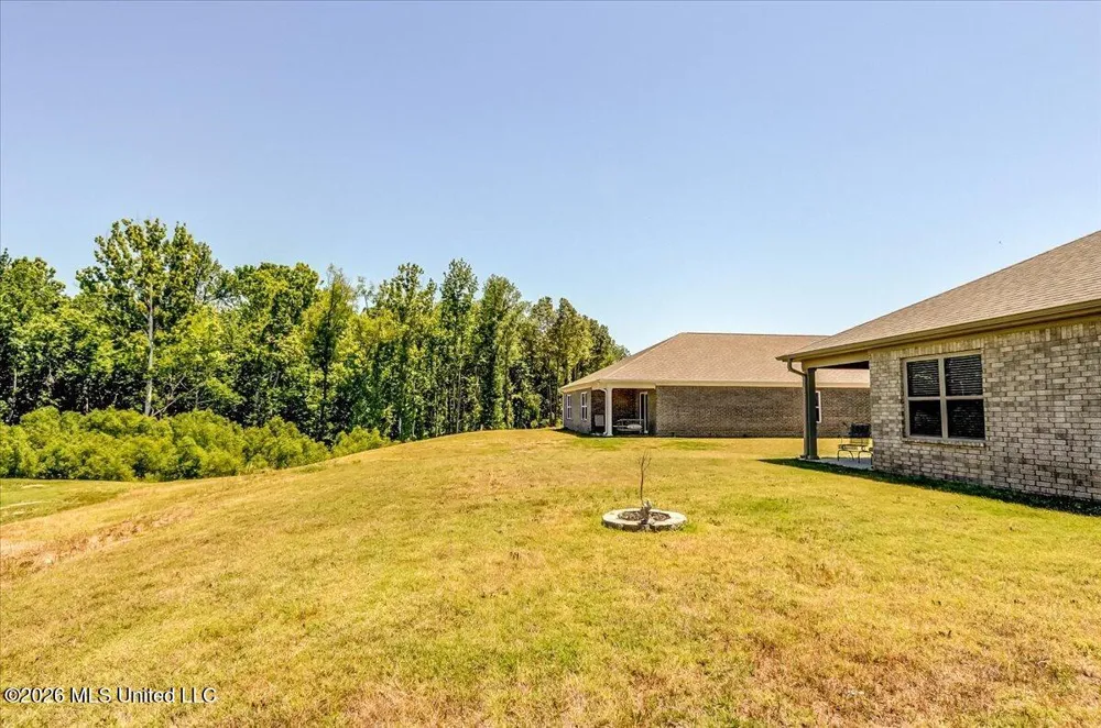 5268 Alpine Drive Horn Lake, MS 38637