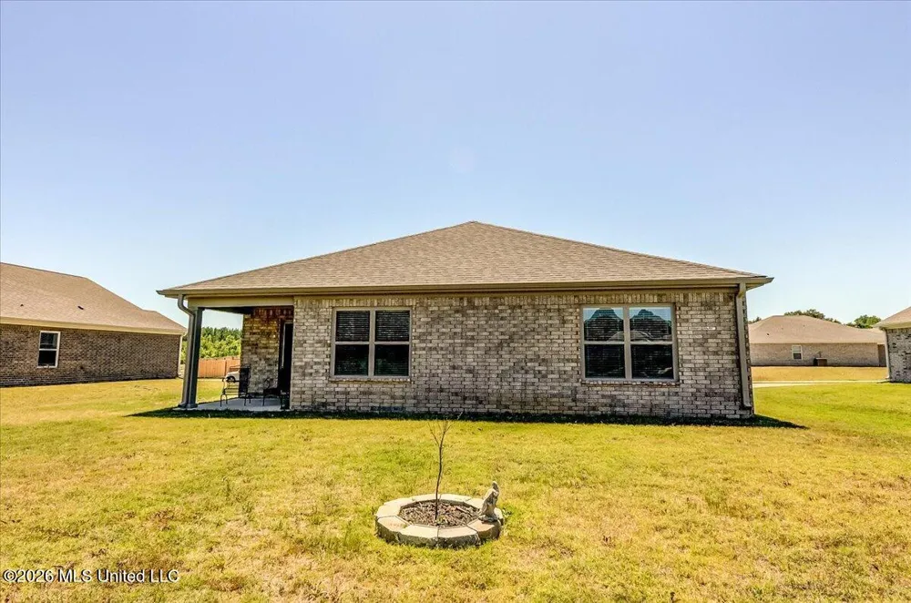 5268 Alpine Drive Horn Lake, MS 38637