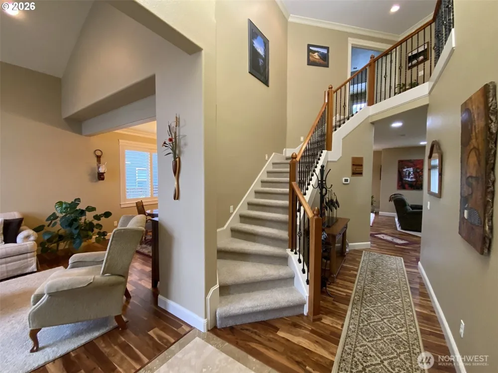 545 E 18 STREET La Center, WA 98629