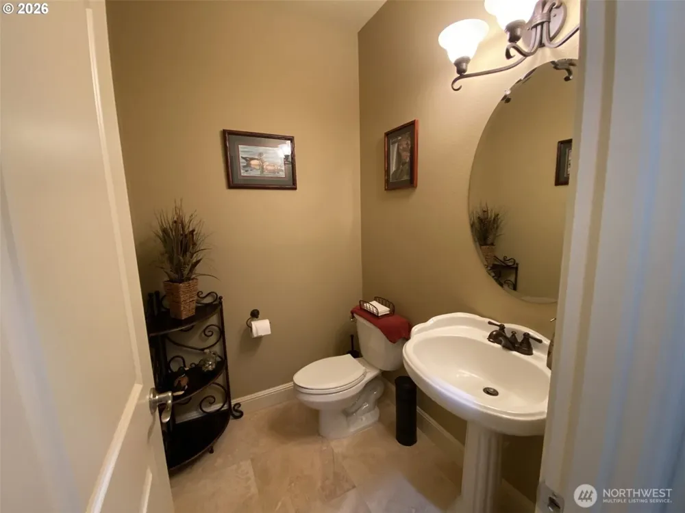 545 E 18 STREET La Center, WA 98629