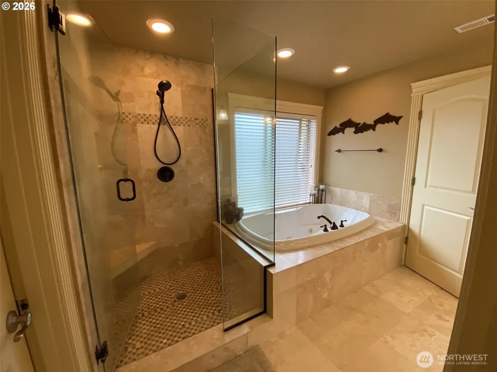 545 E 18 STREET La Center, WA 98629