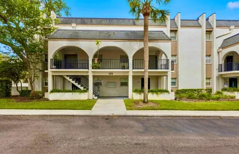 122 KINGS AVENUE #101