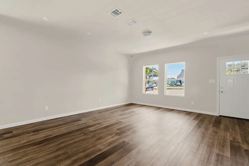3849 Kimbo Road Fort Worth, TX 76104