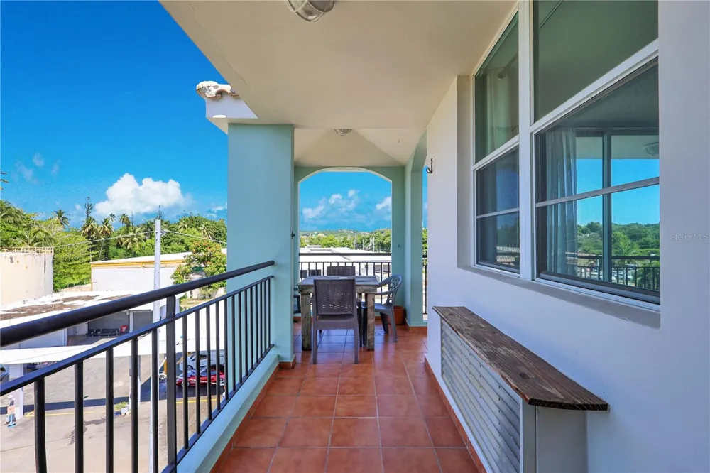 115 115 #401 Rincon, PR 00677