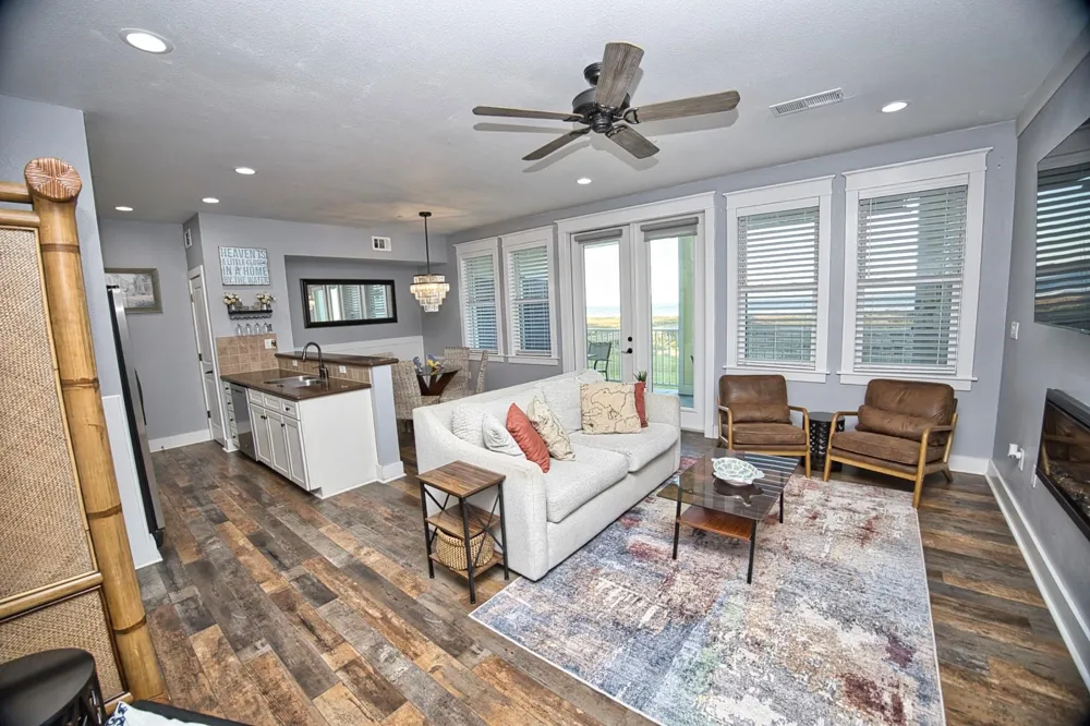 4141 Pointe West Drive #202 Galveston, TX 77554