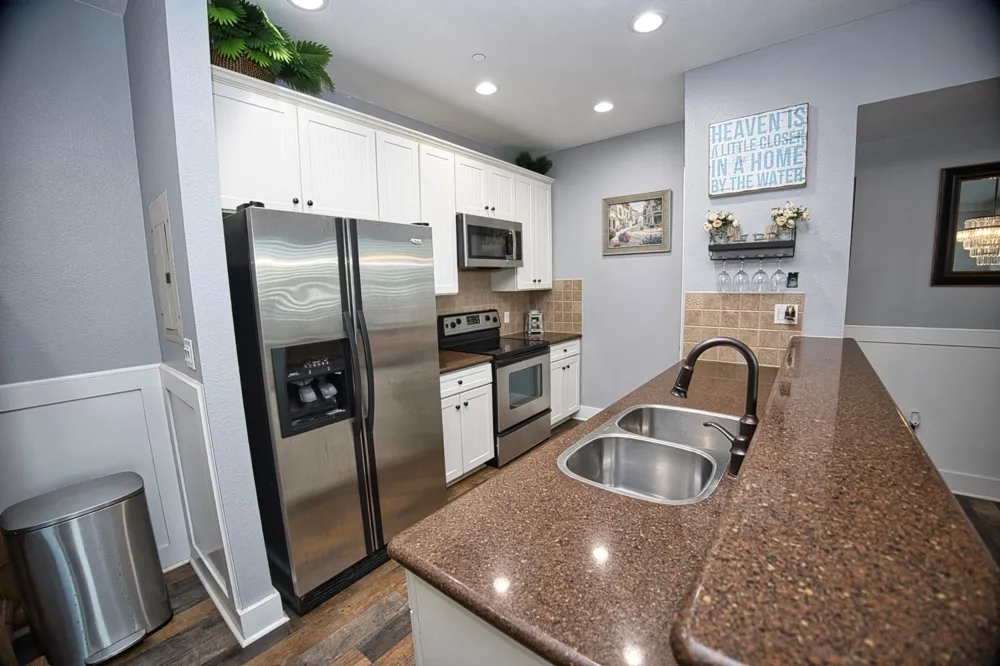 4141 Pointe West Drive #202 Galveston, TX 77554