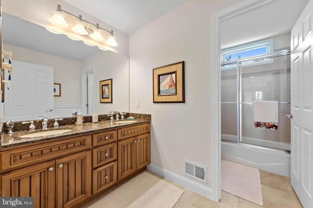 51 LONG BEACH BLVD Long Beach Township, NJ 08008