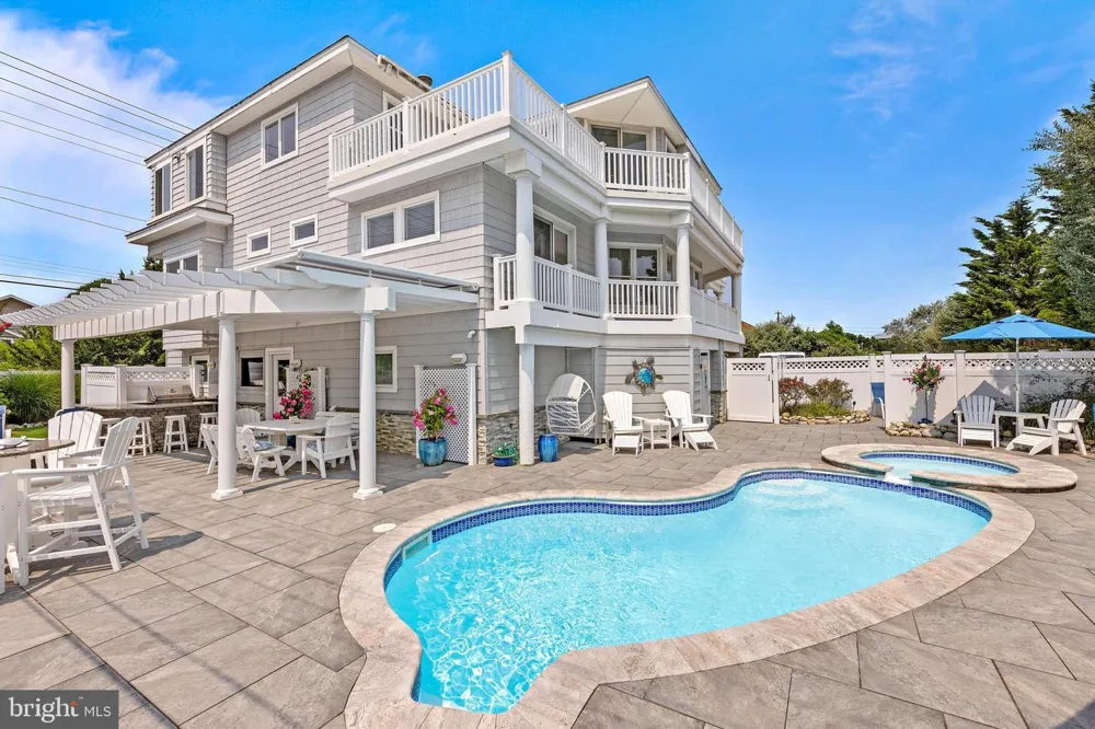 51 LONG BEACH BLVD Long Beach Township, NJ 08008