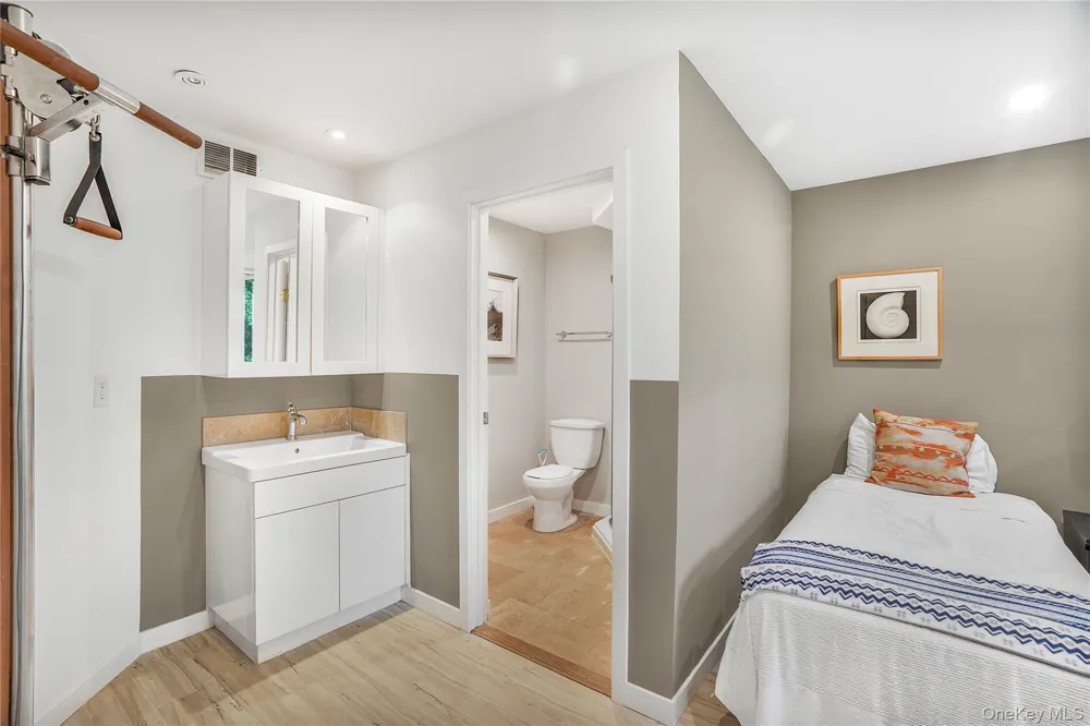 337 Shell Walk Fire Island Pines, NY 11782
