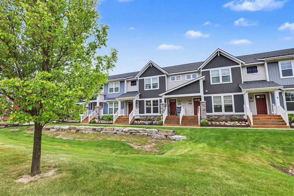 6897 Myers Lake Avenue NE Cannon Township, MI 49341