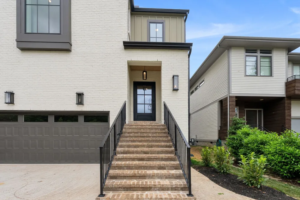 2913 Vaulx Ln Nashville, TN 37204