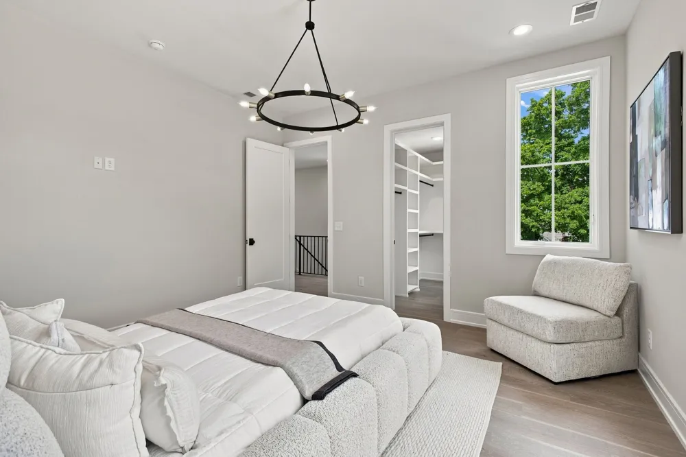 2913 Vaulx Ln Nashville, TN 37204