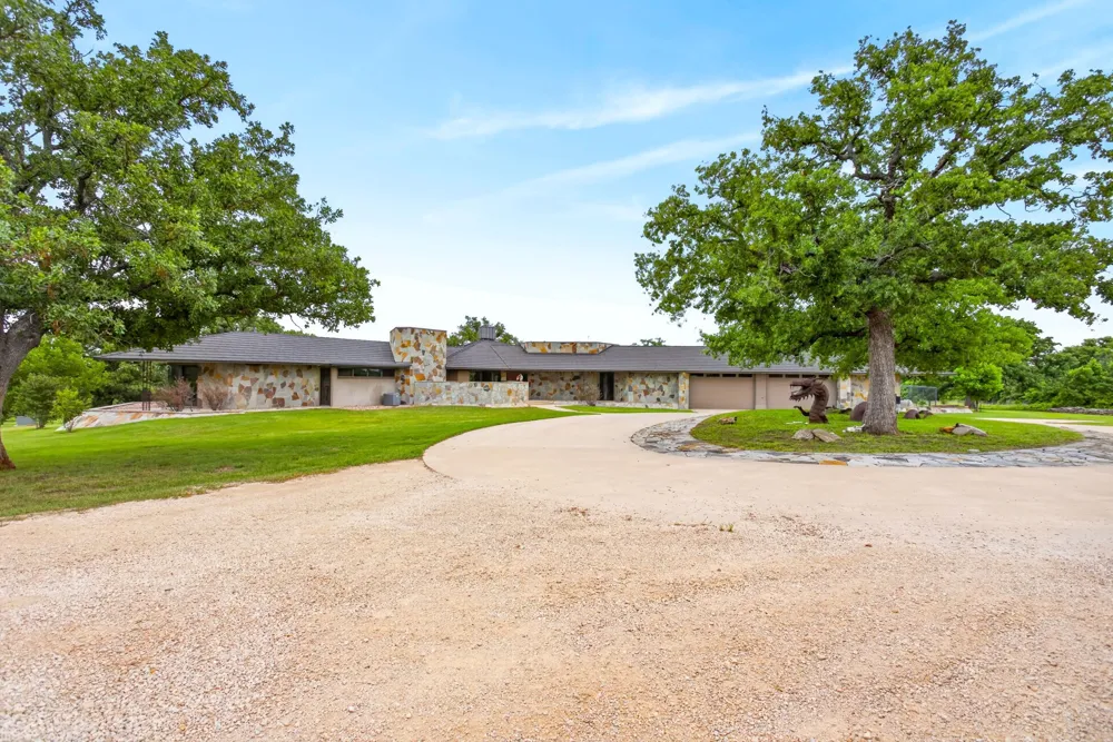 1080 Greenbrier Road Nocona, TX 76255