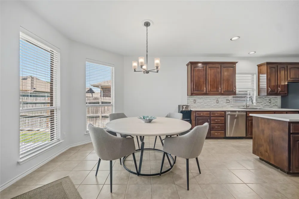 2105 Stoney Gorge Fort Worth, TX 76177