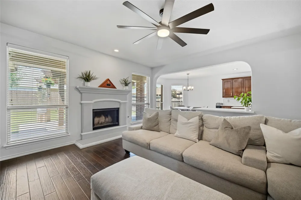 2105 Stoney Gorge Fort Worth, TX 76177
