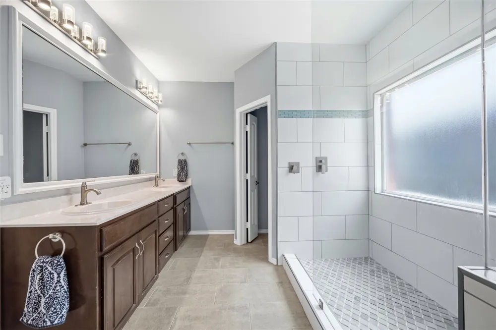 2105 Stoney Gorge Fort Worth, TX 76177