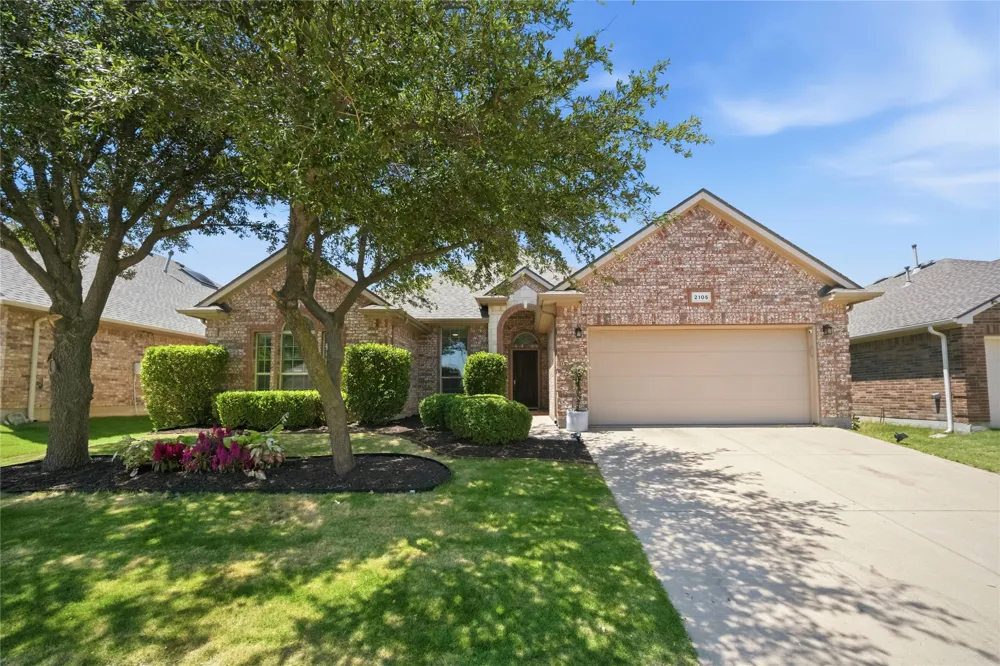 2105 Stoney Gorge Fort Worth, TX 76177