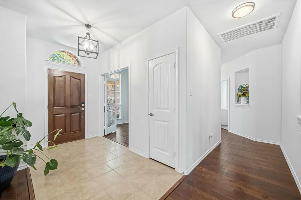 2105 Stoney Gorge Fort Worth, TX 76177