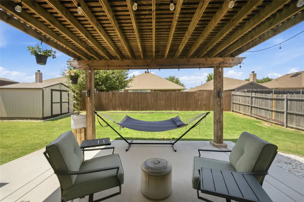 2105 Stoney Gorge Fort Worth, TX 76177