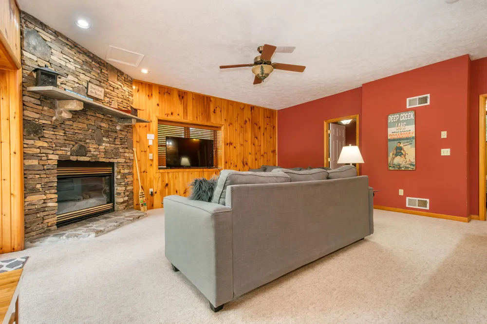 60 BARBARA'S WAY Mc Henry, MD 21541