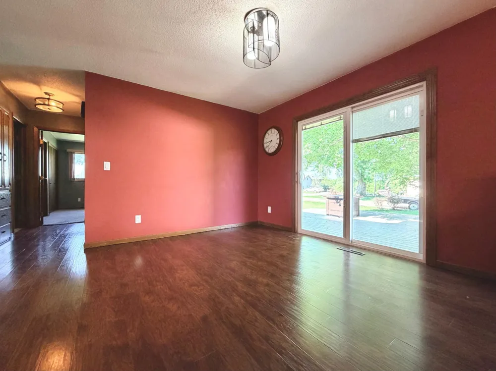 615 Lake Avenue E Fulda, MN 56131