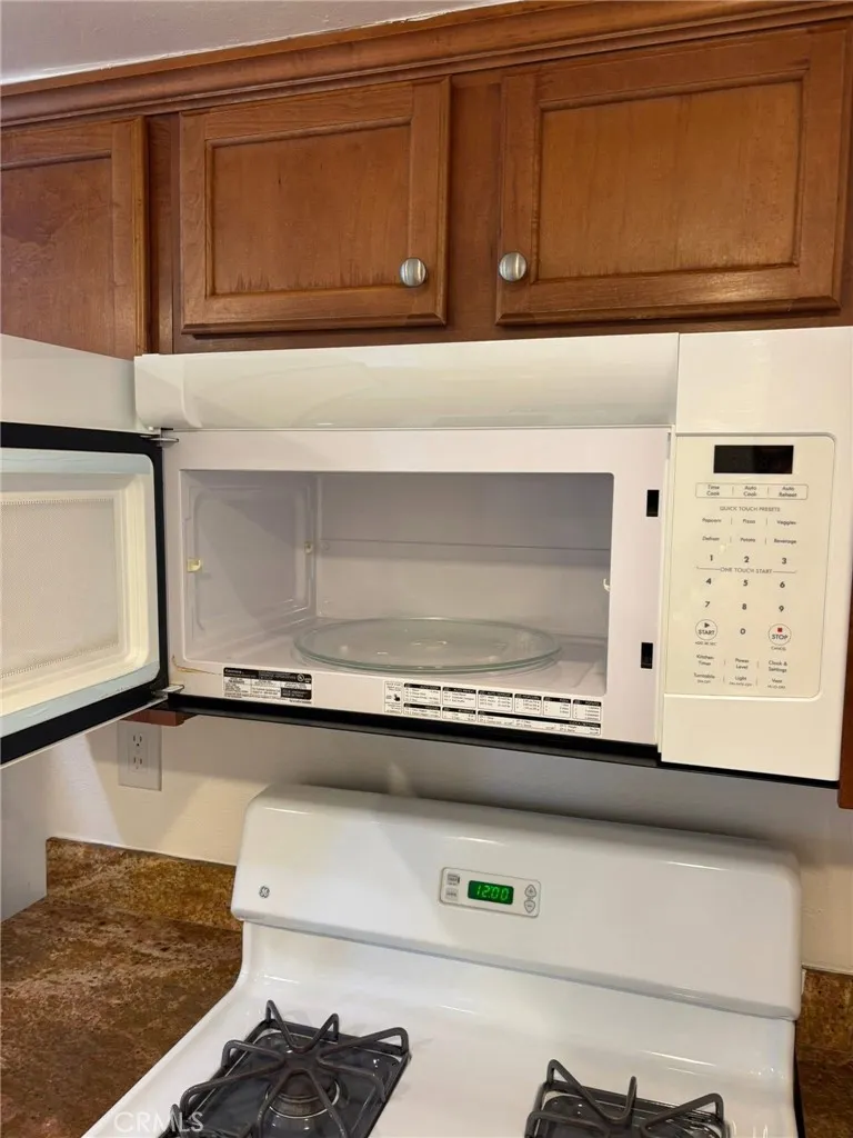 1110 W Blaine Street #102 Riverside, CA 92507